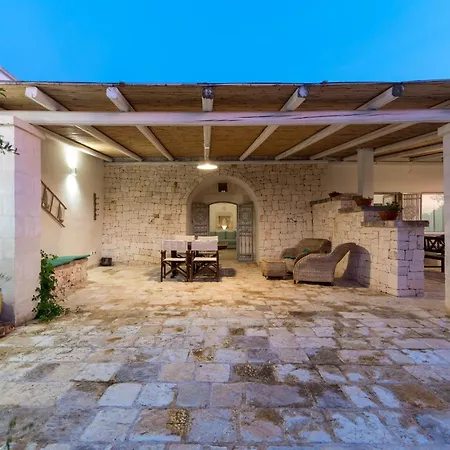 Villa Domus Filome, Entire *